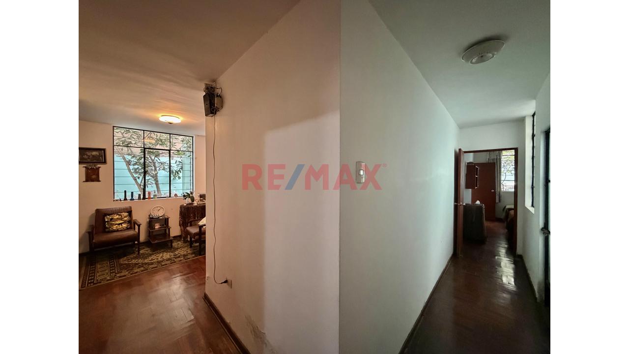 Casa En Venta De 456 M² En San Borja Norte – A 1 Cuadra Del Pentagonito | Parámetros Para 8 Pisos. - 9