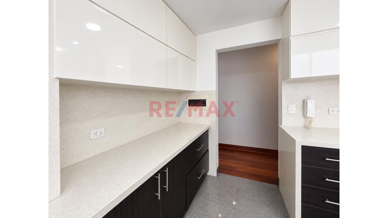 Venta Flat A1 Remodelado En El Remanso, La Molina 125M² Techados + 125M² Aires Libres + Cochera Lineal Doble — foto 8