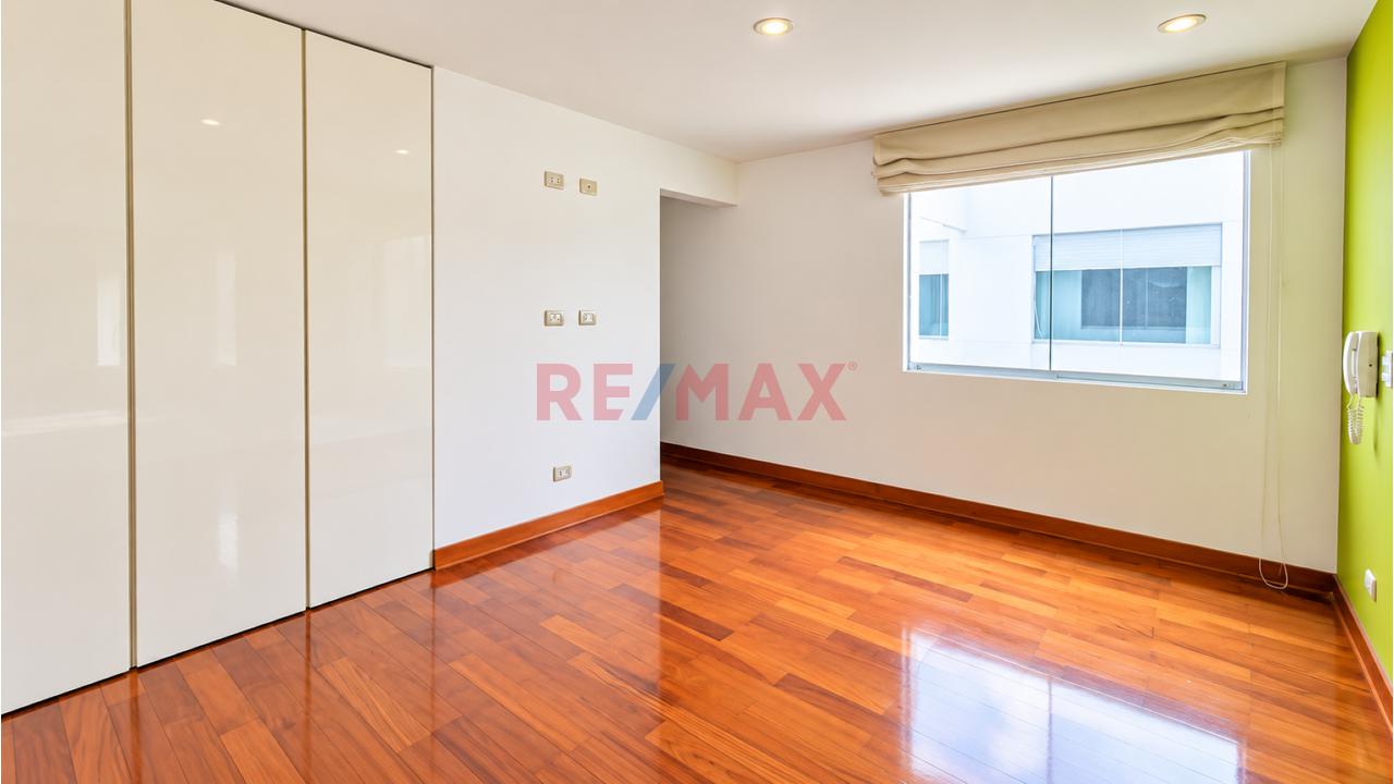 Venta Flat A1 Remodelado En El Remanso, La Molina 125M² Techados + 125M² Aires Libres + Cochera Lineal Doble — foto 13