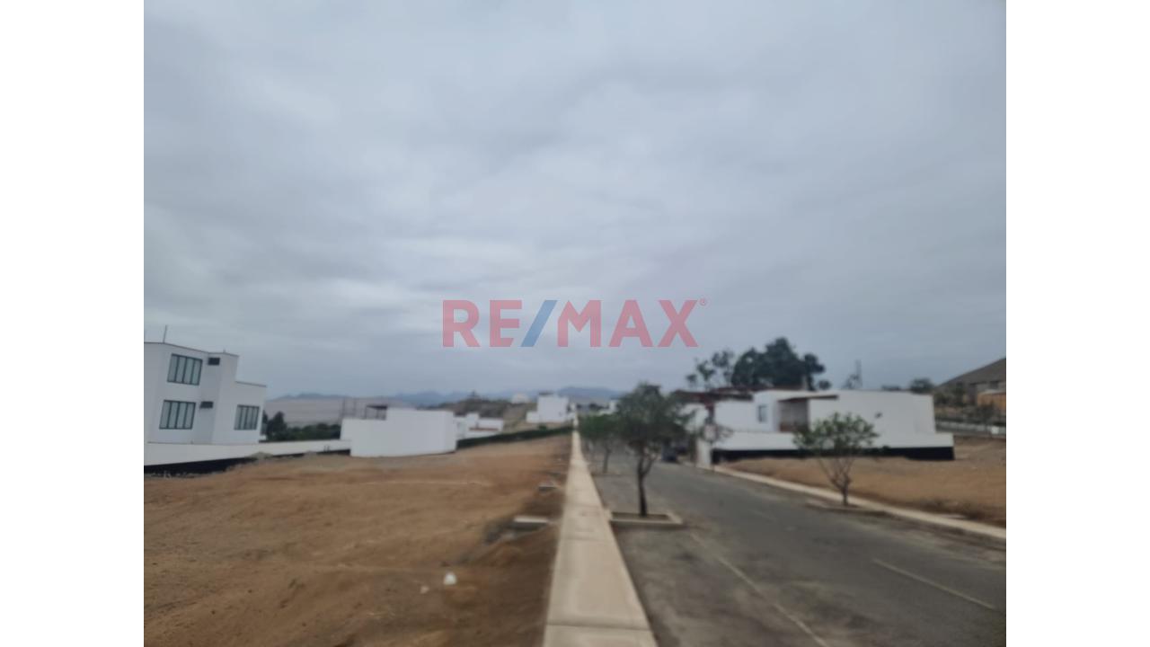 Tu Terreno De Playa Al Sur: Lote Saneado En San Antonio, Cañete - 4