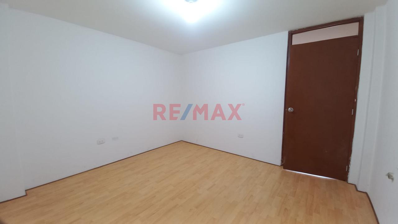 Se Vende Bonito Departamento Cerca A La Estación Del Tren — foto 4