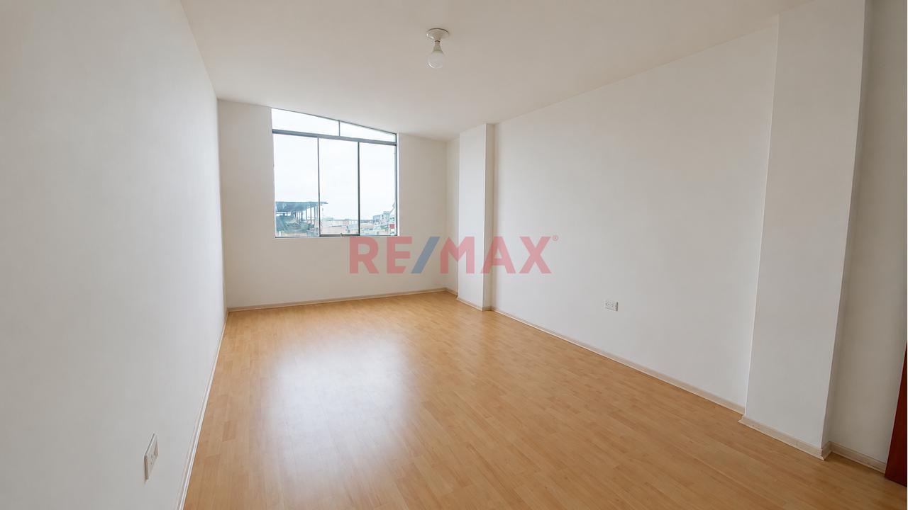 Se Vende Bonito Departamento Cerca A La Estación Del Tren — foto 2