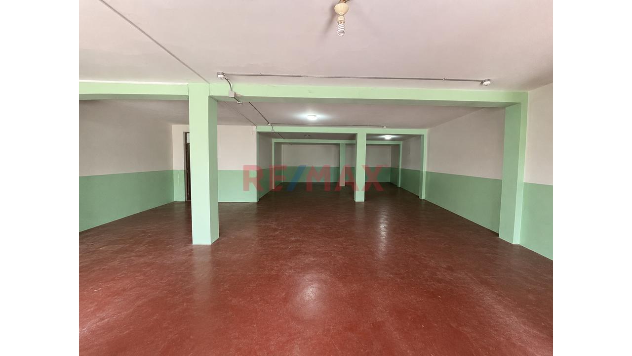 Venta De Casa Con Local Comercial Y Departamento Cerca A Terminal Terrestre - 3