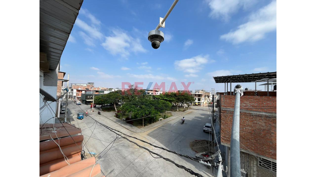 Venta De Casa Con Local Comercial Y Departamento Cerca A Terminal Terrestre - 20
