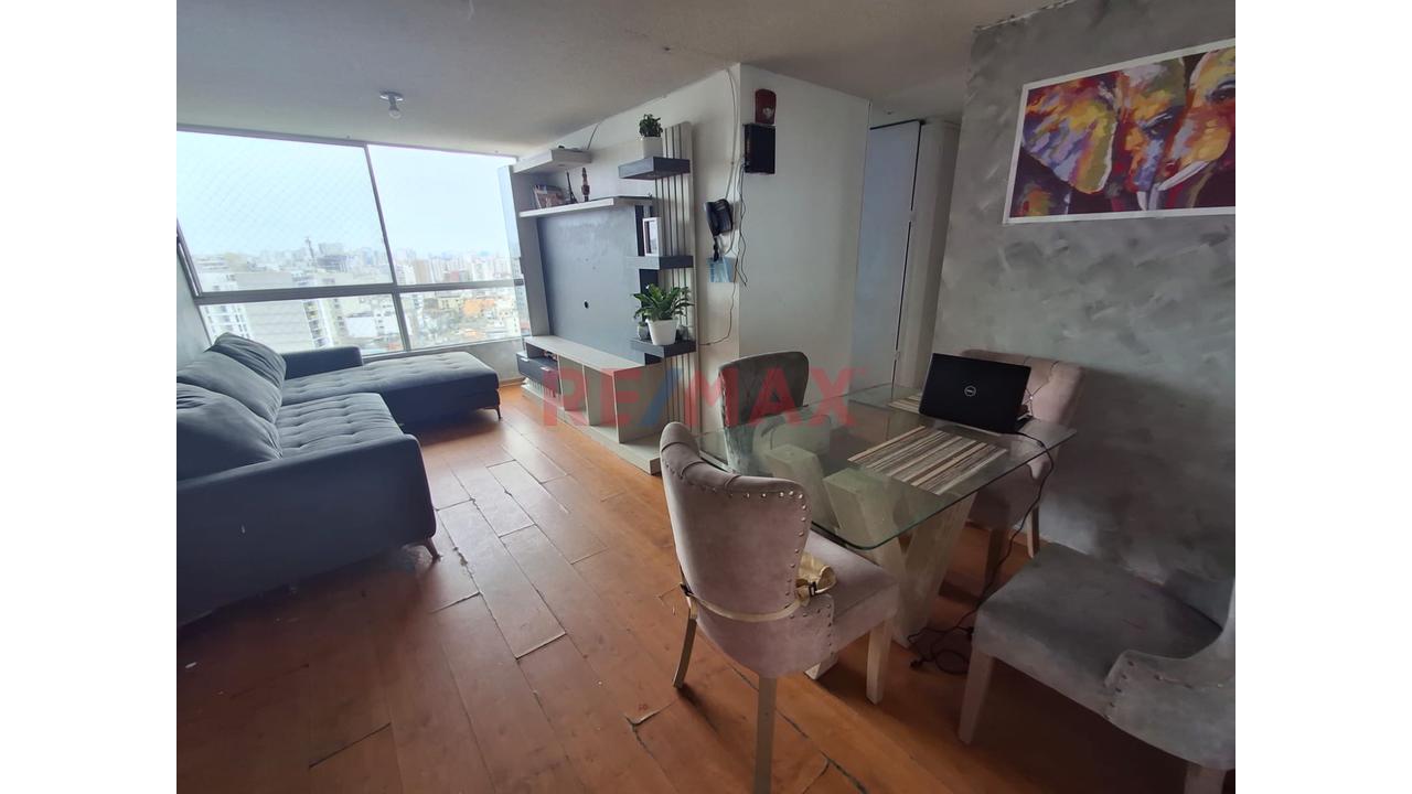 Vendo Departamento En El Piso 16 De 66M² - Breña — foto 3