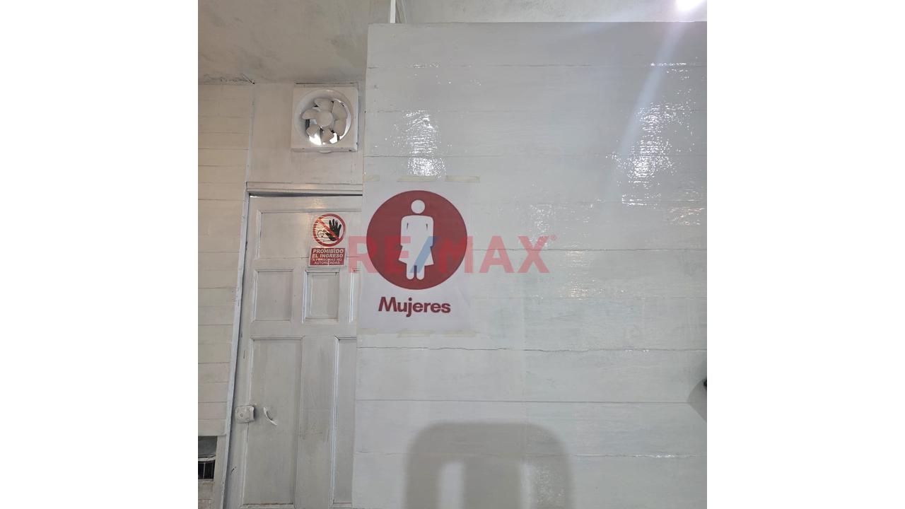 Alquiler De Local 235M2 Cerca Municipalidad Villa Maria Del Triunfo — foto 9