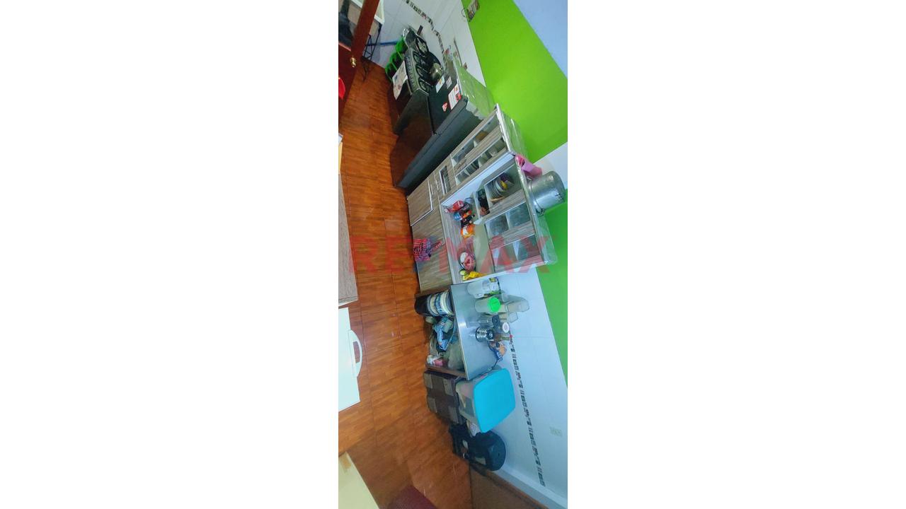 Vendo Casa De 2 Pisos + Azotea En Villa El Salvador — foto 8