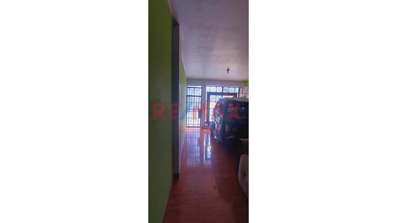 Vendo Casa De 2 Pisos + Azotea En Villa El Salvador — foto 3