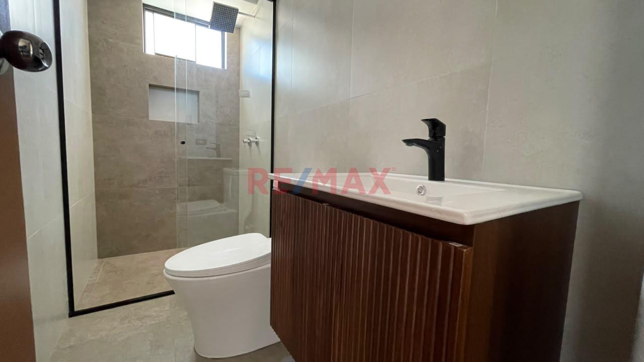 Vendo Duplex En Esquina Urb El Dorado Sachaca - 12