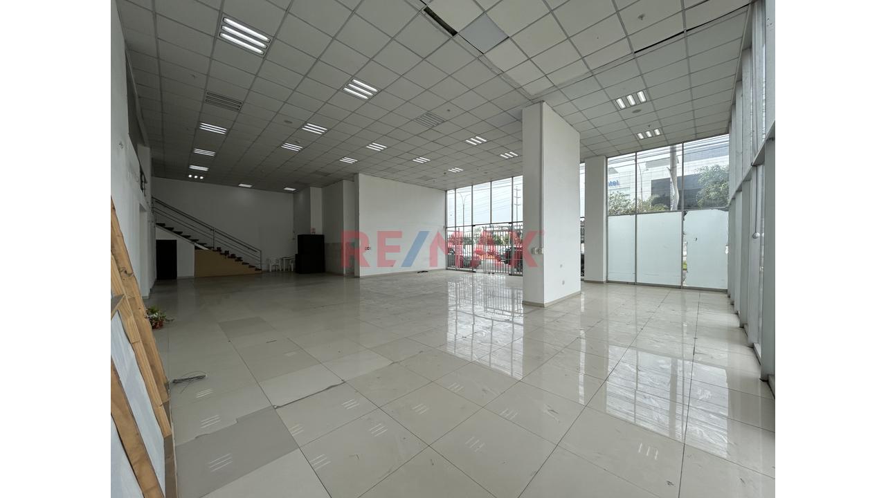 🏢 Edificio Corporativo En Venta – Av. Circunvalación | 2,400 M² | 20 Estac. - 4