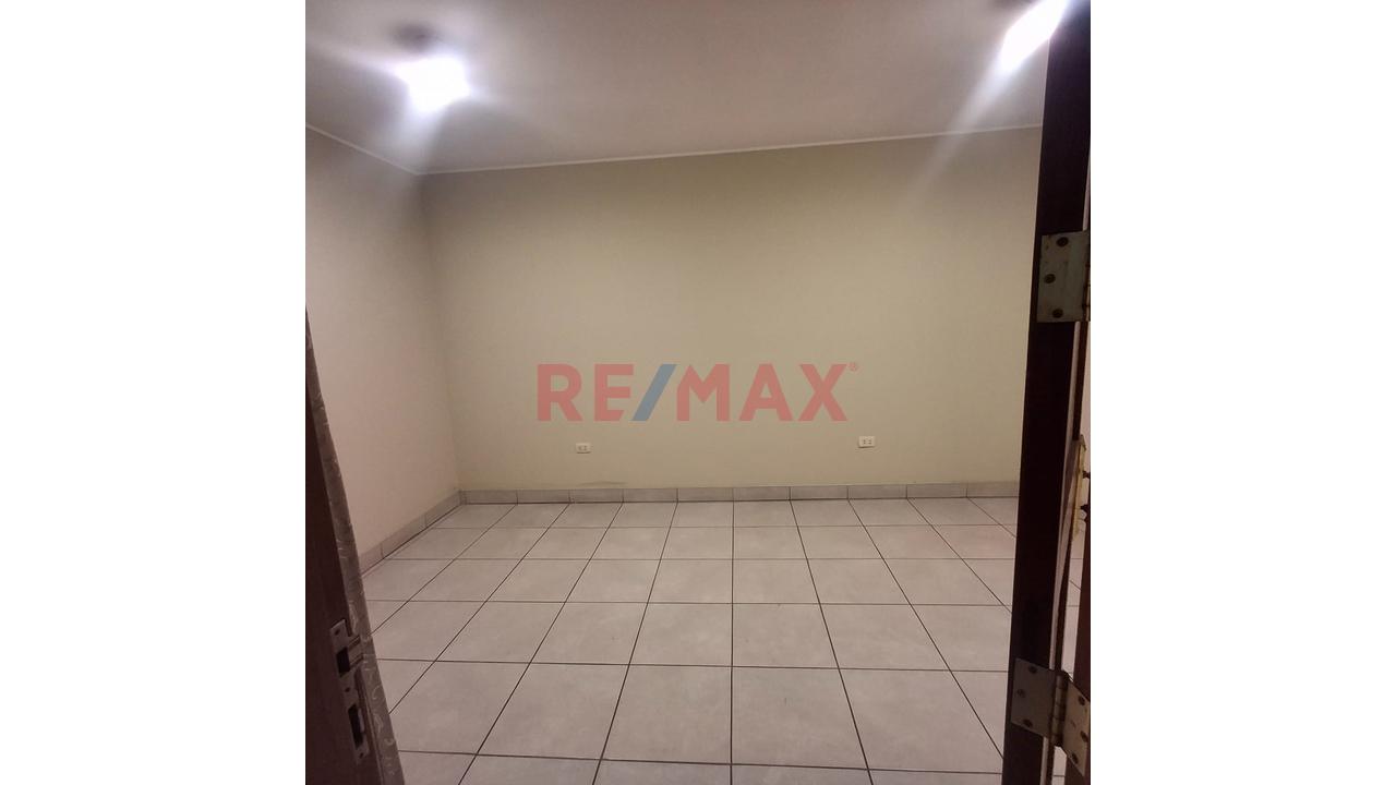 Se Alquila Amplio Departamento En Avenida Principal De Carapongo -Chosica — foto 7