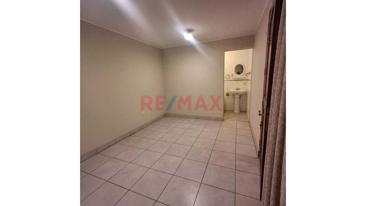 Se Alquila Amplio Departamento En Avenida Principal De Carapongo -Chosica — foto 5