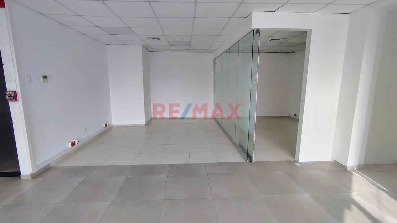 Alquilo Oficina Ejecutivas A1 San Isidro — foto 12