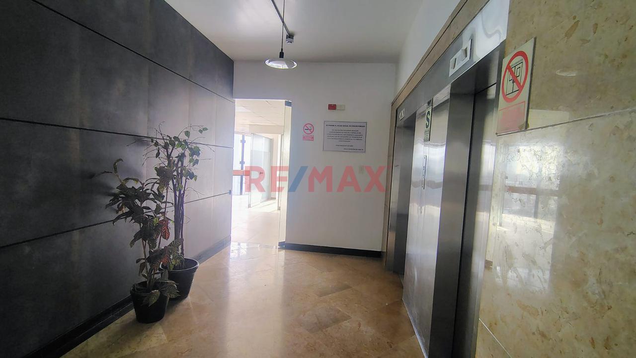 Alquilo Oficina Ejecutivas A1 San Isidro — foto 2