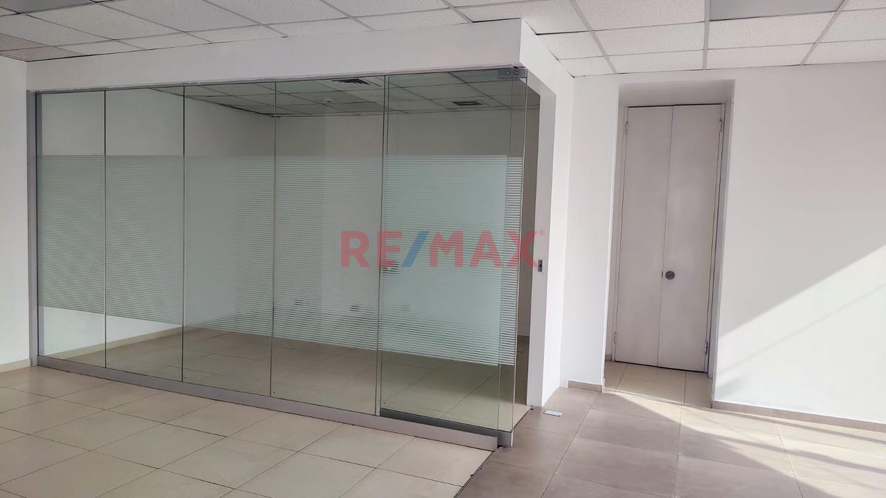 Alquilo Oficina Ejecutivas A1 San Isidro — foto 14