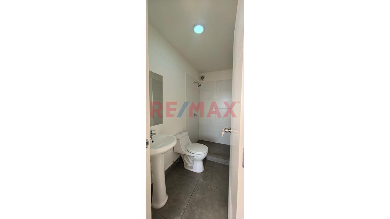 Exclusivo Dúplex De 109.53 M² Con Terraza En Santa Catalina | Sin Alcabala + 03 Estacionamientos De Bicicletas — foto 9