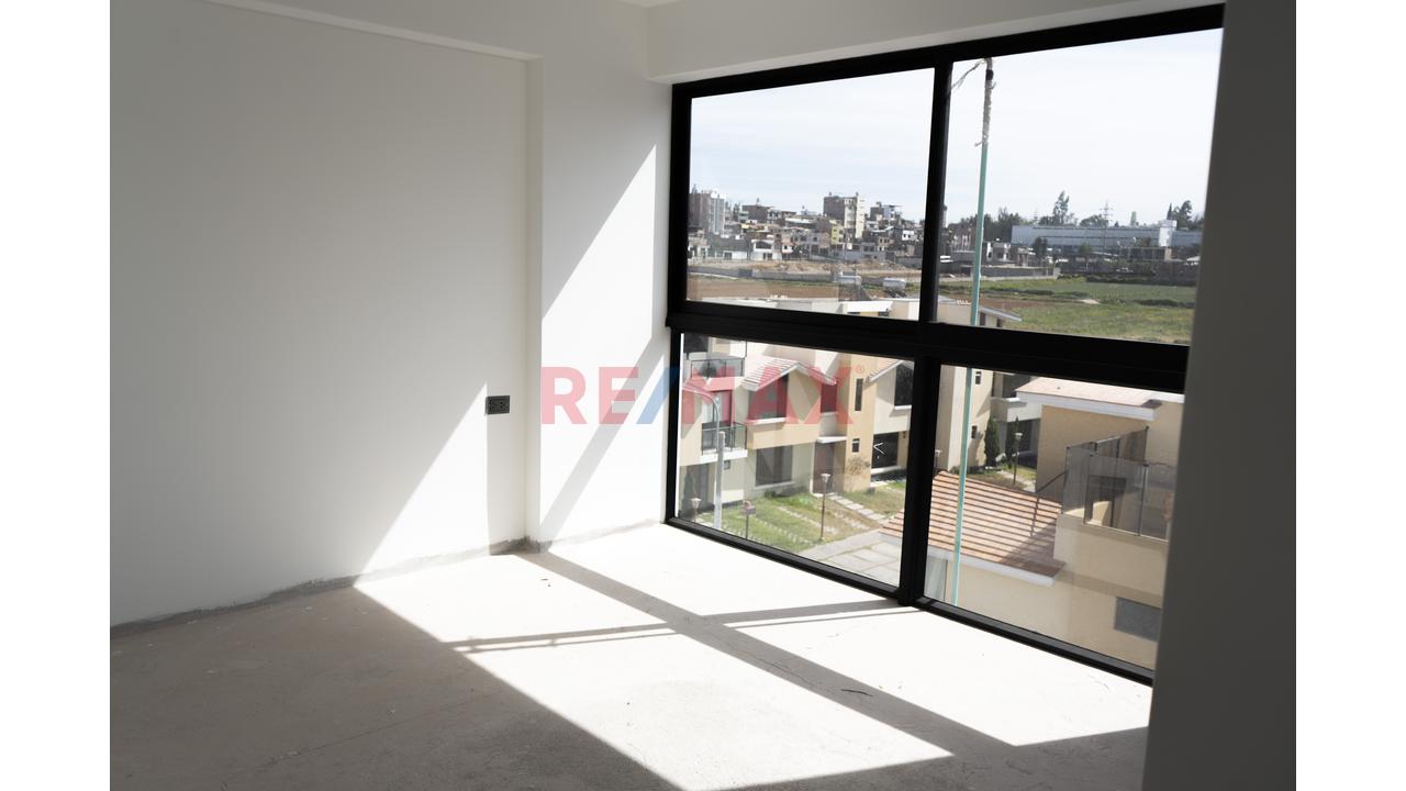 Dpto De Estreno En Piedra Santa, Yanahuara | Frente A Parque, Ascensor Y Cochera Incluída — foto 3