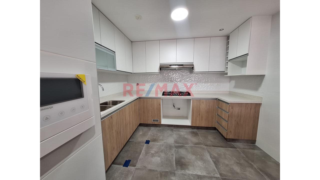 Vendo Excelente Duplex Estreno Con Terraza En Urb. Las Gardenias Santiago De Surco — foto 10