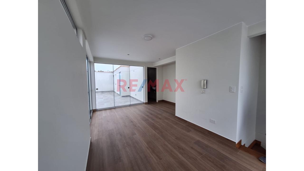 Vendo Excelente Duplex Estreno Con Terraza En Urb. Las Gardenias Santiago De Surco — foto 5