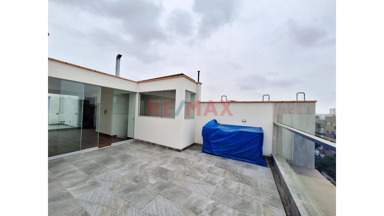 Vendo Excelente Duplex Estreno Con Terraza En Urb. Las Gardenias Santiago De Surco — foto 9