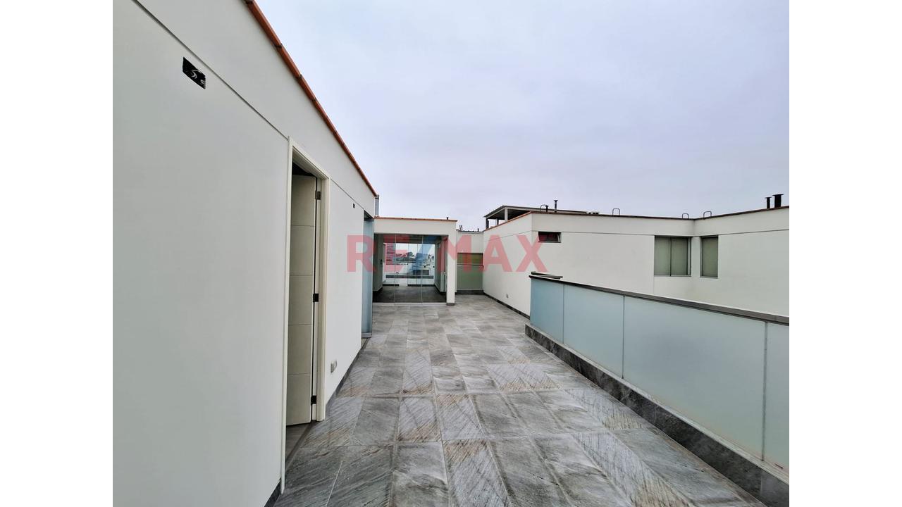 Vendo Excelente Duplex Estreno Con Terraza En Urb. Las Gardenias Santiago De Surco — foto 15