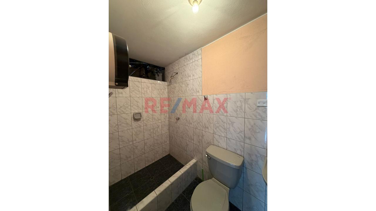Venta De Inmueble Con Locales Comerciales, Oficinas Y Vivienda Independiente Para Remodelar En Av. Tupac Amaru En Comas — foto 11