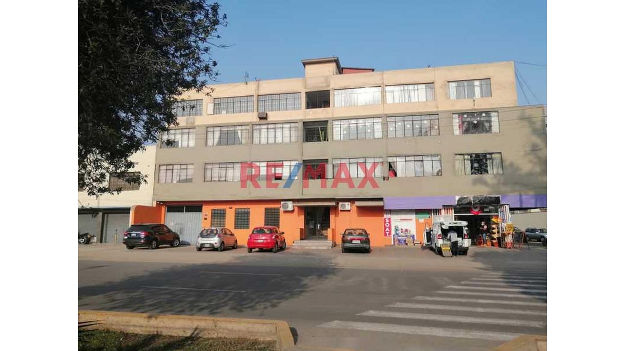 Venta De Local Comercial En Lince - 1