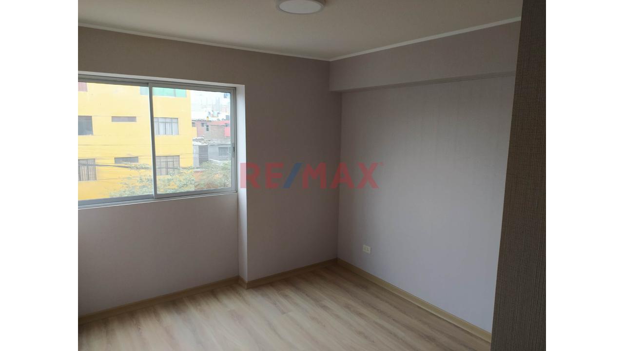Se Vende Comodo Departamento En Lince - Con Áreas Comunes - 4