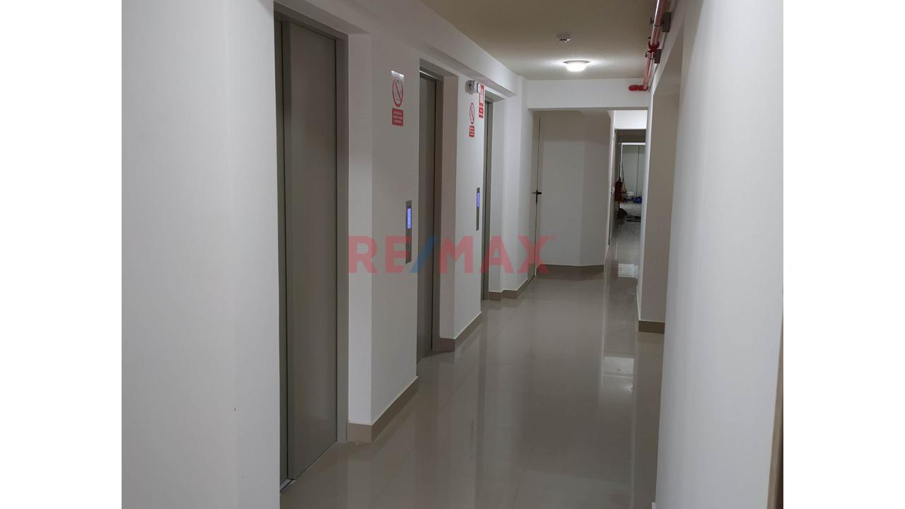Se Vende Comodo Departamento En Lince - Con Áreas Comunes - 7