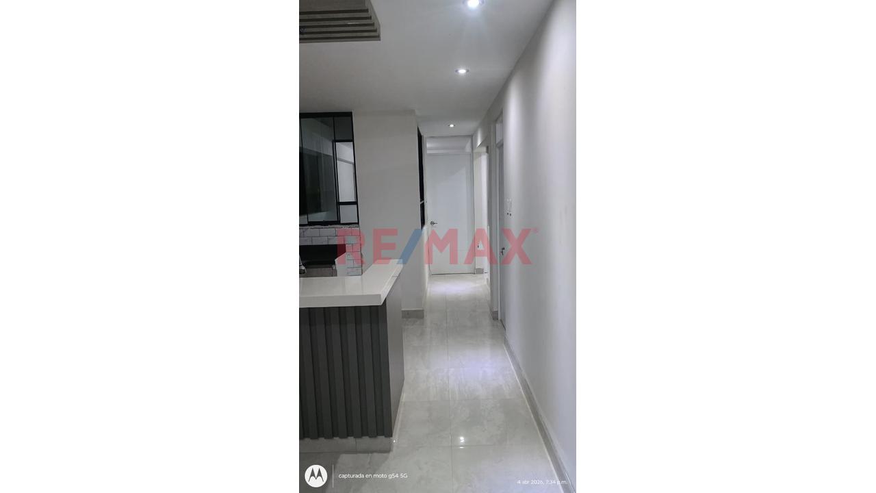 Venta De  Hermoso Departamento - 2Do Piso - 8