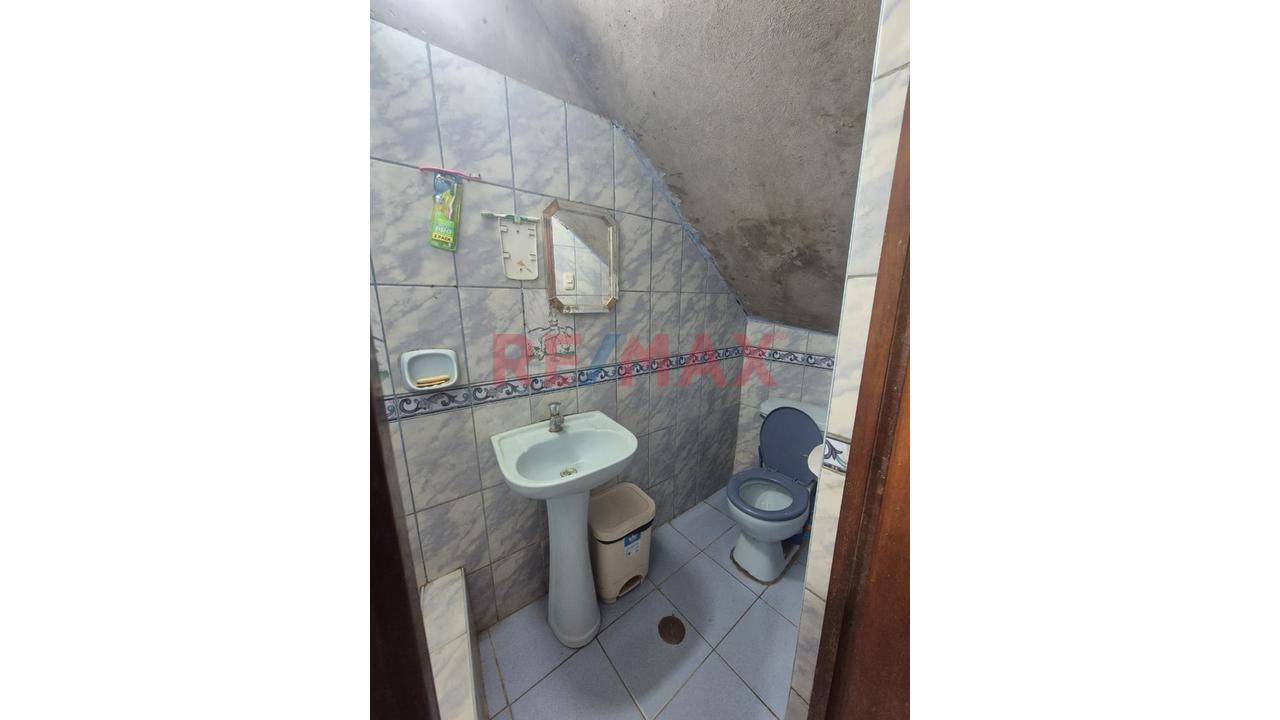 Se Vende Amplia Casa En Esquina (2 Pisos) - Sector Rio Seco, El Porvenir. - 4