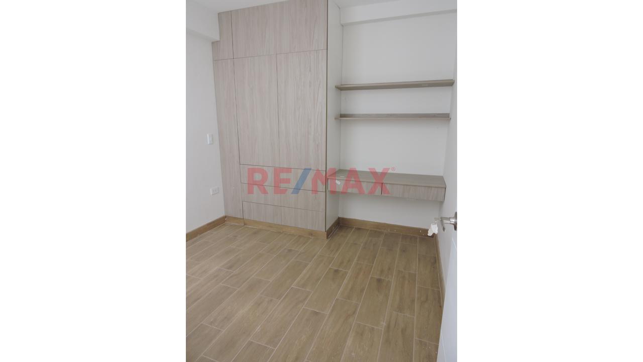 Venta De Departamento En 1Er Piso - Urb. Alameda Country Club - 3