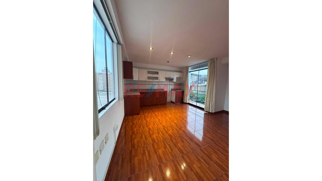 Venta Departamento Duplex Surco Limite Con Chorrllos Y San Juan De Miraflores - 4