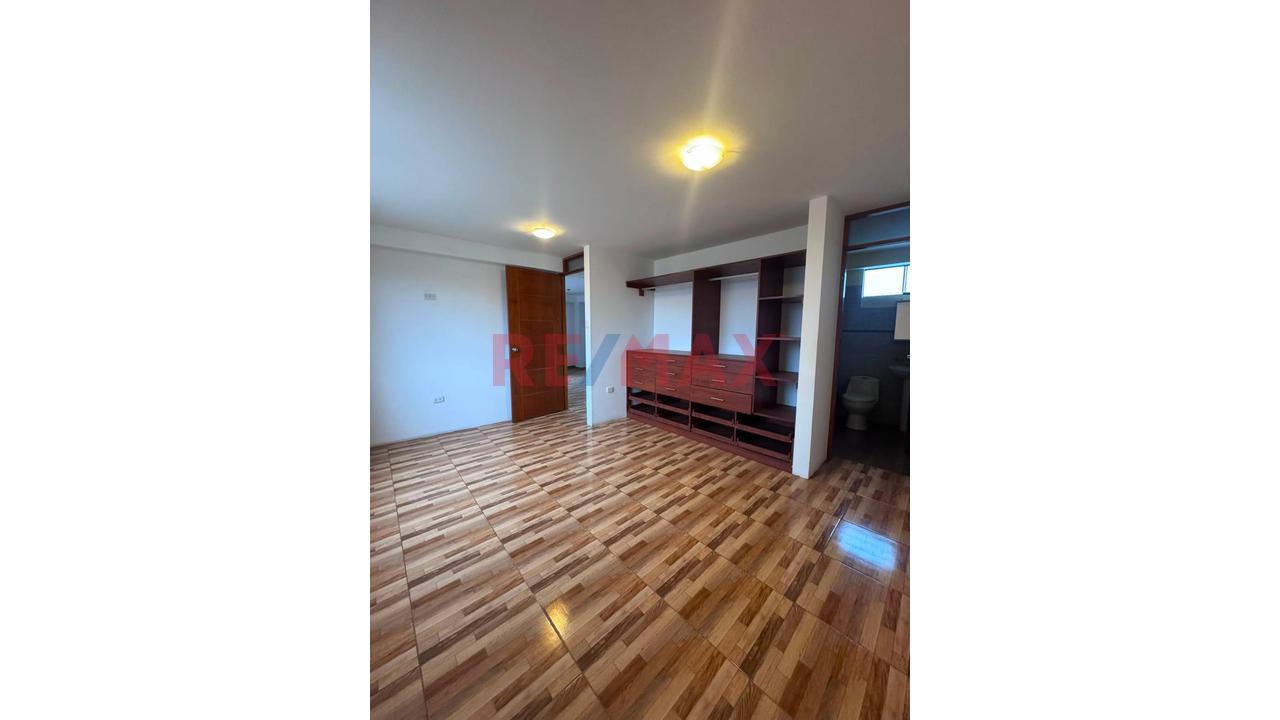Venta Departamento Duplex Surco Limite Con Chorrllos Y San Juan De Miraflores - 9