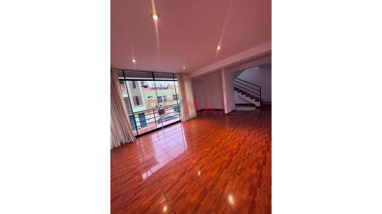 Venta Departamento Duplex Surco Limite Con Chorrllos Y San Juan De Miraflores - 7
