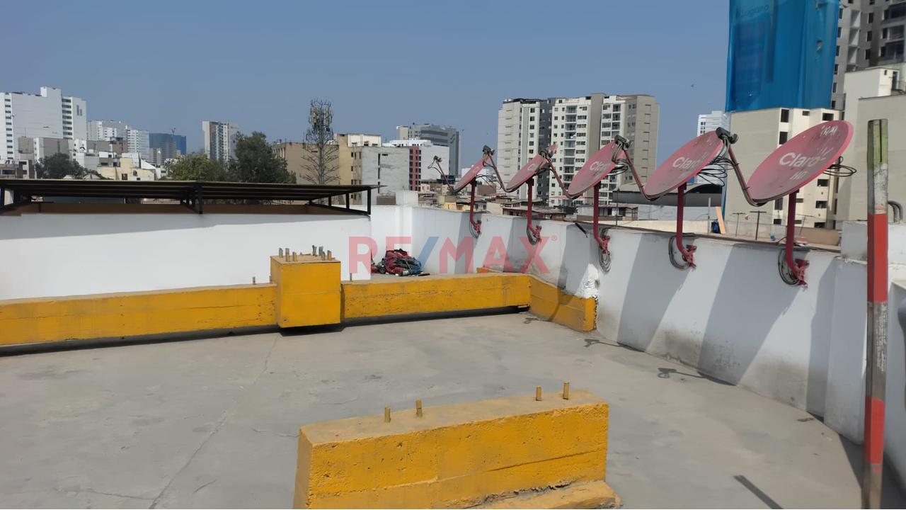 Venta De Hostal Amoblado Y Equipado Con Restaurante En El Corazón De Jesús Maria — foto 3