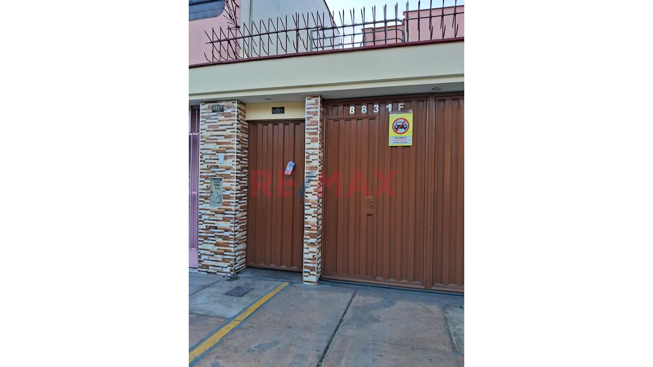 ¡Gran Oportunidad! Se Alquila Local Comercial De 25 M² En Prolg Javier Prado 8827 Ate A 2 Cuadras Cc Puruchuco - 2