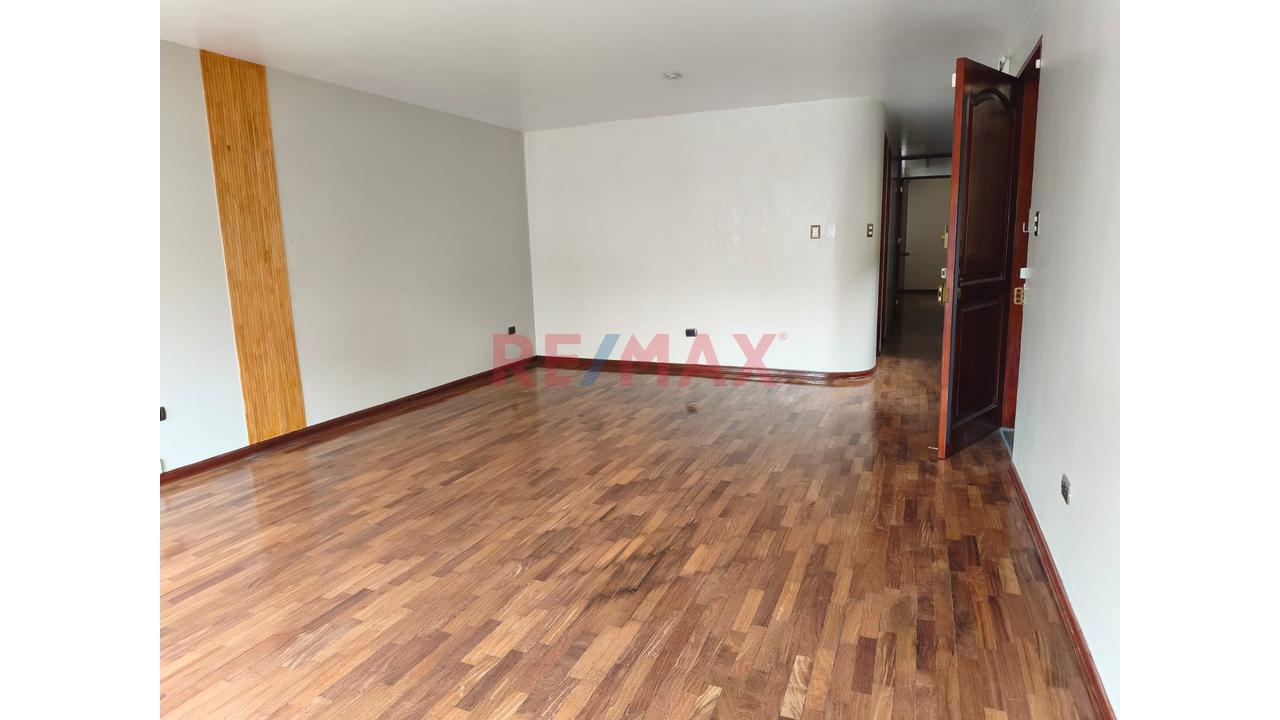 Se Vende Exclusivo Departamento — foto 11