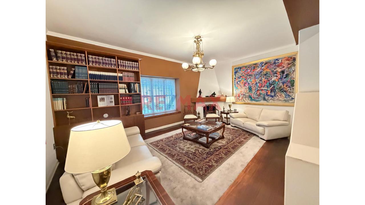 🏡 Casa Con Excelente Ubicación En San Isidro – Ideal Para Vivienda U Oficina - 9