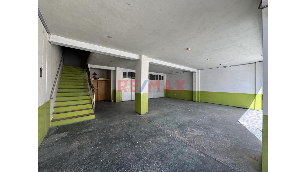 Casa A Precio De Terreno Parte Baja Selva Alegre - 9
