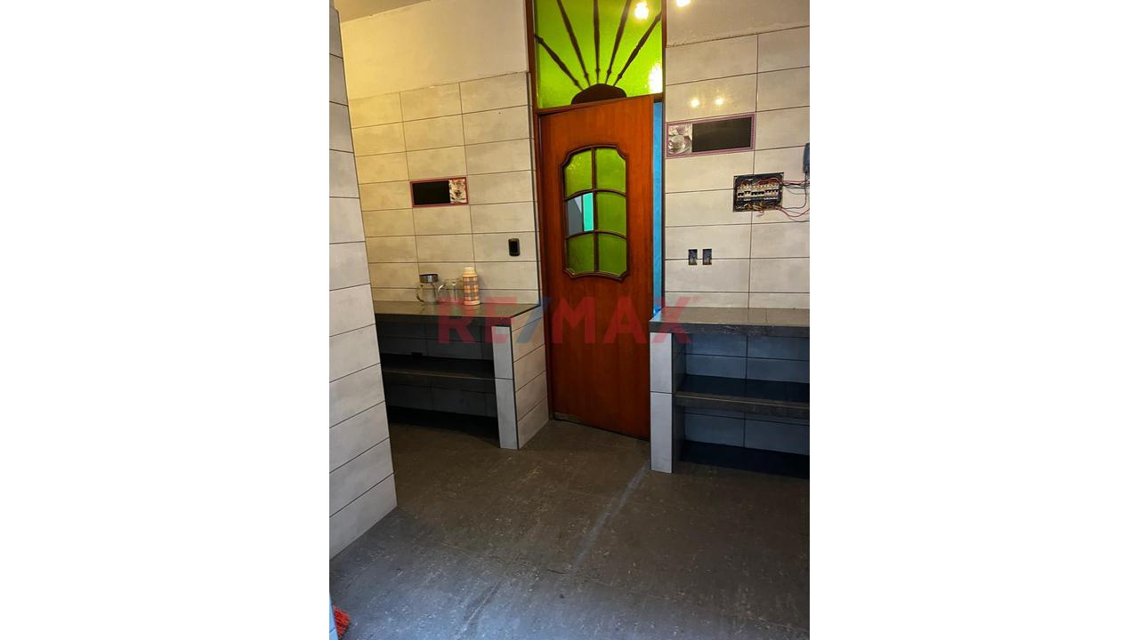 ¡Oportunidad Única En Comas! Casa Con Base Para 8 Pisos Lista Para Rentabilizar O Vivir A Lo Grande!  630.000.00 — foto 6
