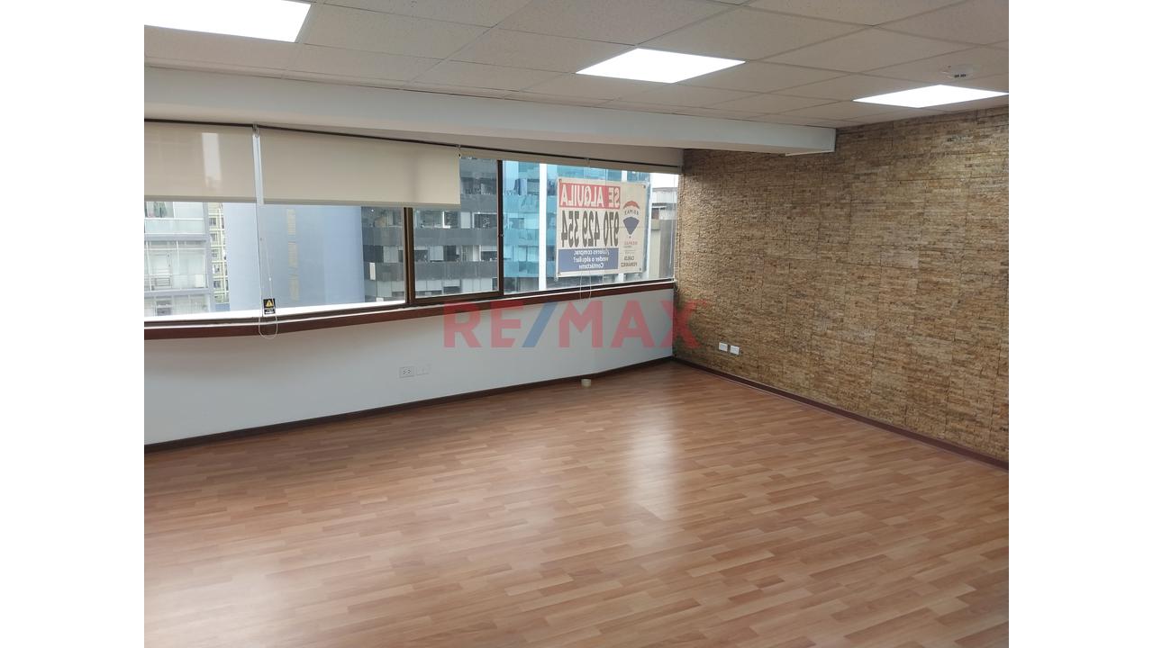 Oficina Administrativa Corporativa En Miraflores – Ubicación Estratégica Totalmente Remodelada Us$ 3,800.00 - 2