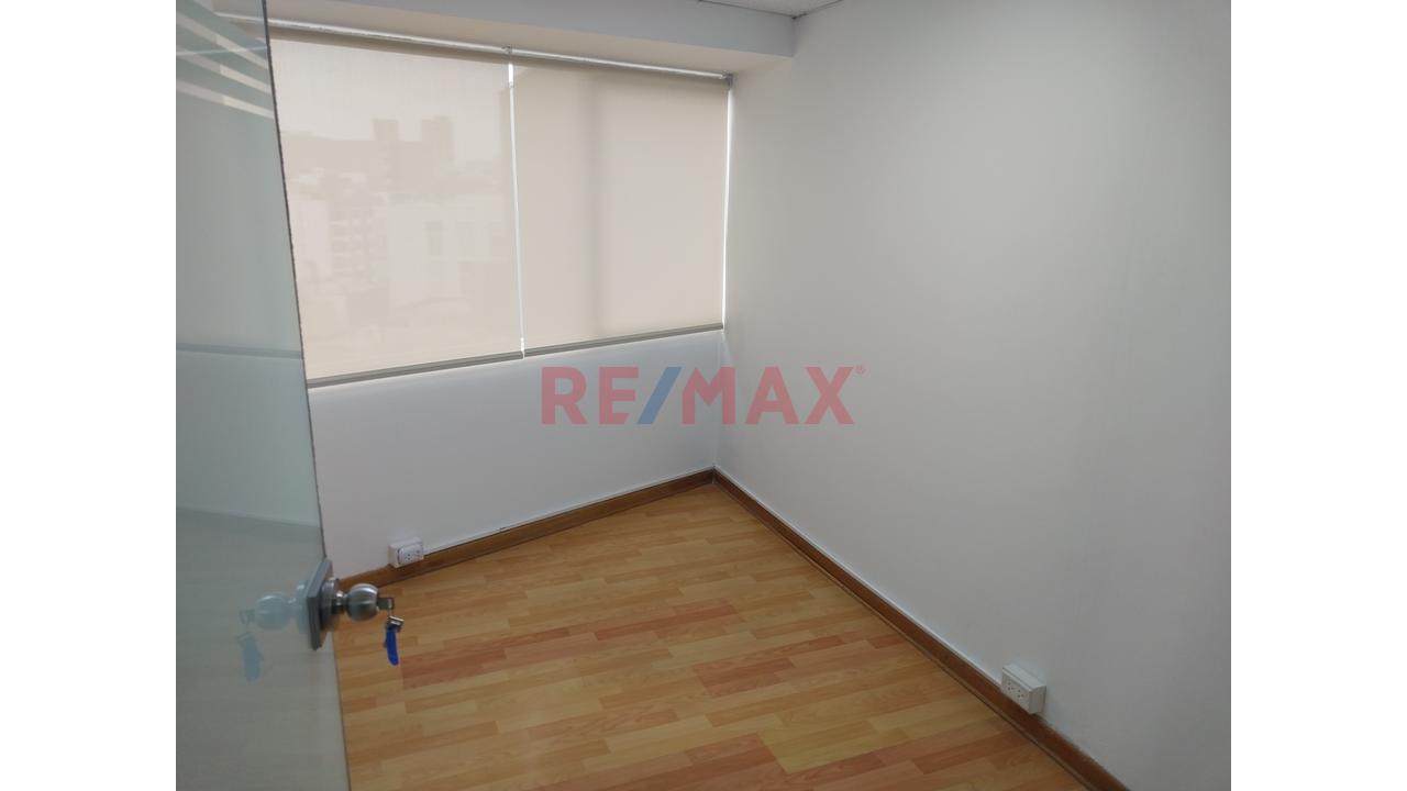 Oficina Administrativa Corporativa En Miraflores – Ubicación Estratégica Totalmente Remodelada Us$ 3,800.00 - 11