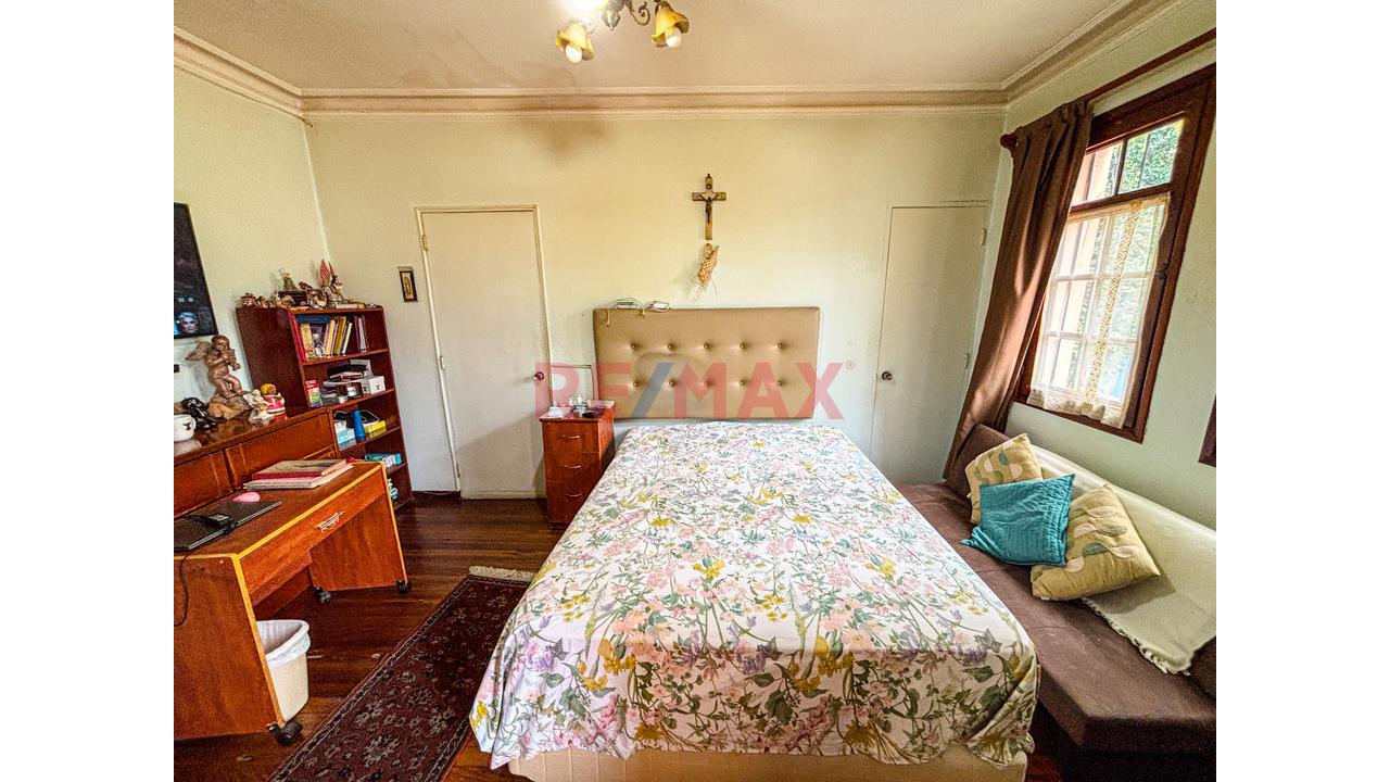 Vendo Amplia Casa De 2 Pisos En Excelente Zona De Miraflores | 310M² — foto 14