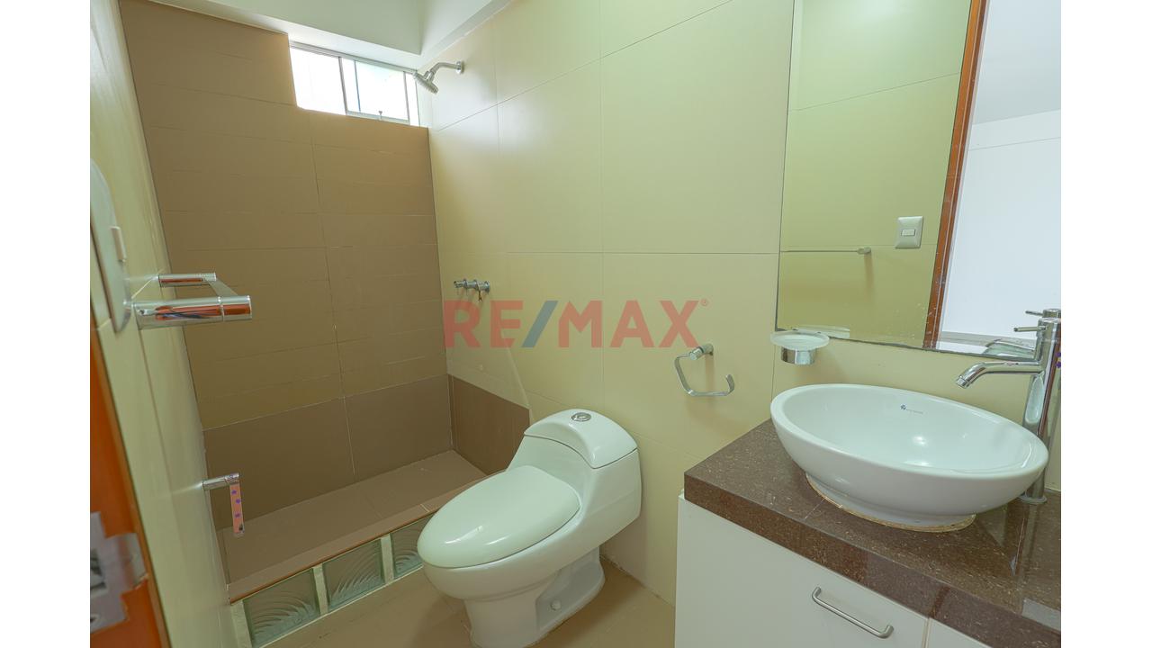 Se Vende Lindo Departamento En San Borja,  Cerca Al Trebol De Javier Prado — foto 4