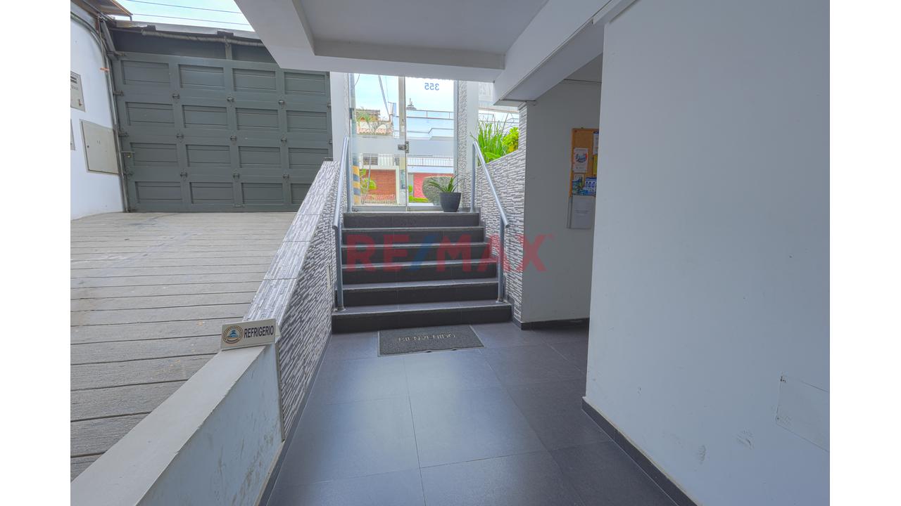 Se Vende Lindo Departamento En San Borja,  Cerca Al Trebol De Javier Prado — foto 12
