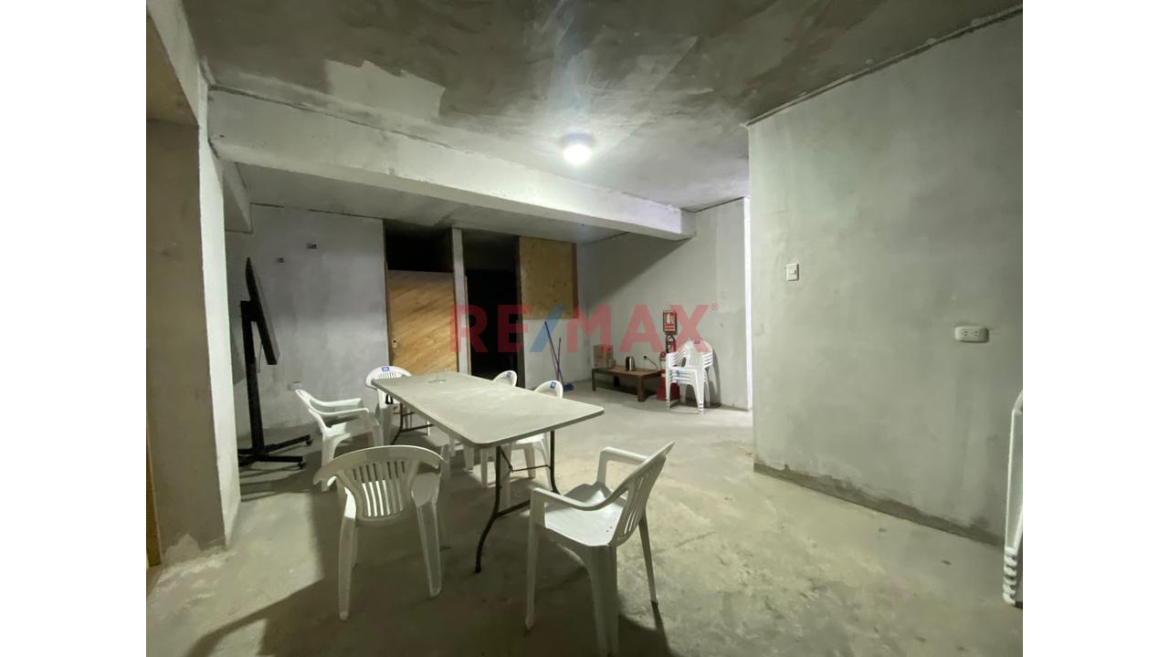 Edificio Comercial Y/O Industrial En Venta | 675 M² Construidos | Frente De 21 M | Cercado De Lima - 12