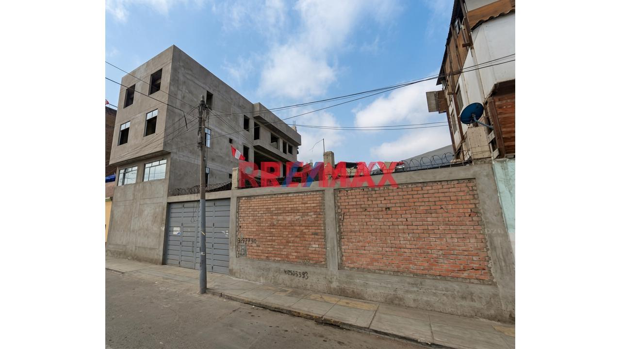 Edificio Comercial Y/O Industrial   En Venta | 675 M² Construidos | Frente De 21 M | Cercado De Lima - 1