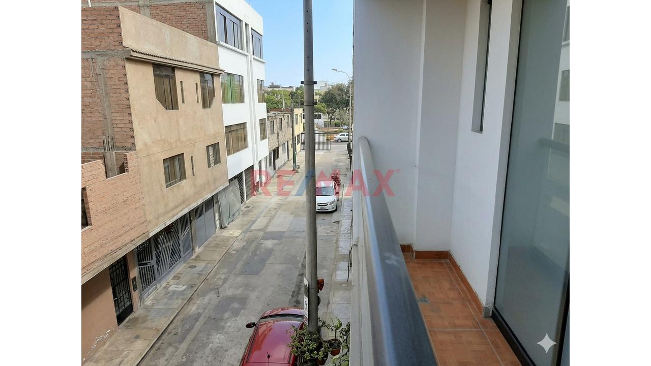 Oportunidad Departamento 122M2 X Plaza Norte - 3