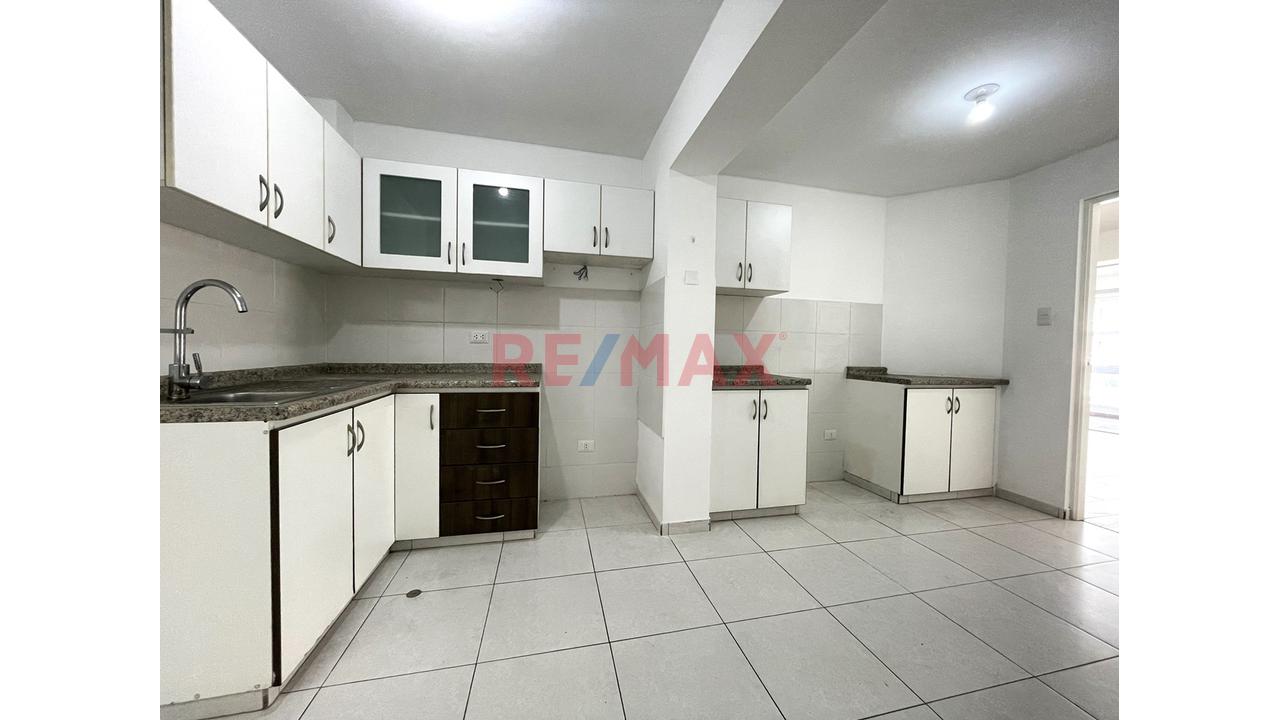 Amplio Duplex En Venta En Barrio Medico - 5